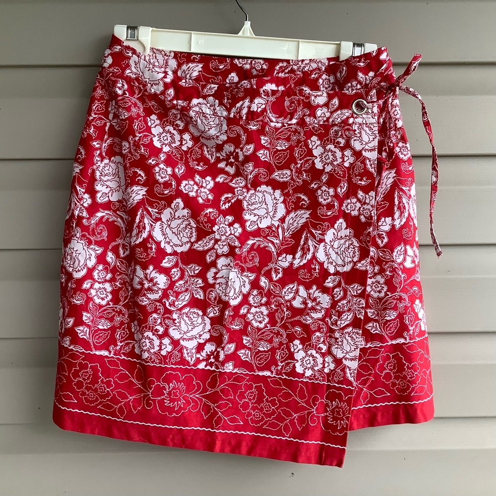 Casual Corner Wrap-Around Skirt - Size 6 Petite